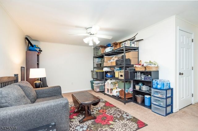 57 Oriole Dr, Allamuchy Twp., NJ 07840