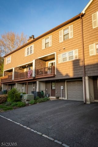 57 Oriole Dr, Allamuchy Twp., NJ 07840