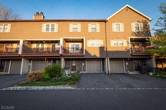 57 Oriole Dr, Allamuchy Twp., NJ 07840