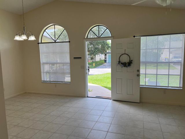 5879 SE Wilsie Drive, Stuart, FL 34997