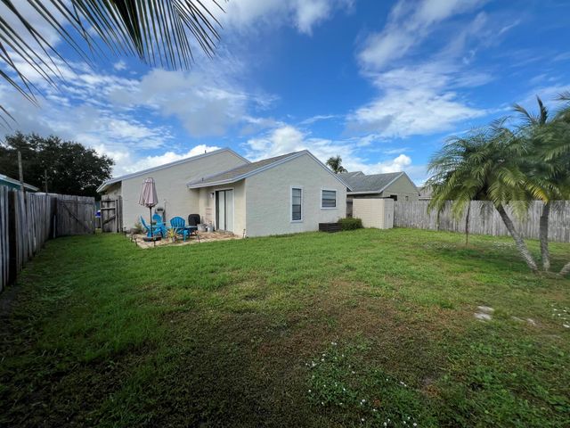 5879 SE Wilsie Drive, Stuart, FL 34997