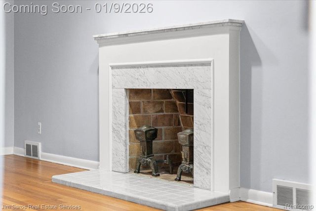 81 Moross Road, Grosse Pointe Farms, MI 48236