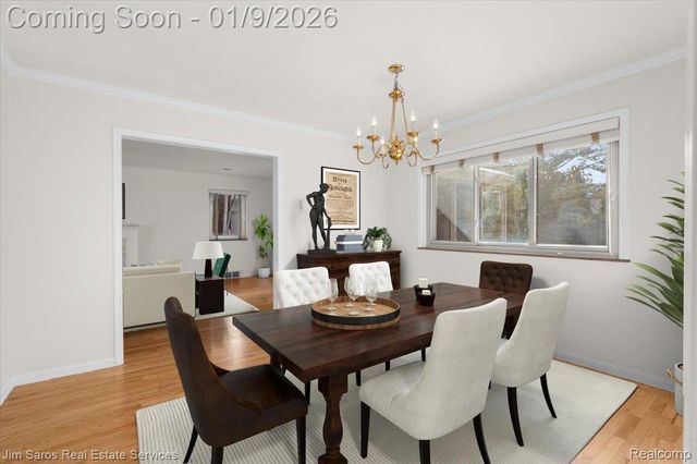 81 Moross Road, Grosse Pointe Farms, MI 48236