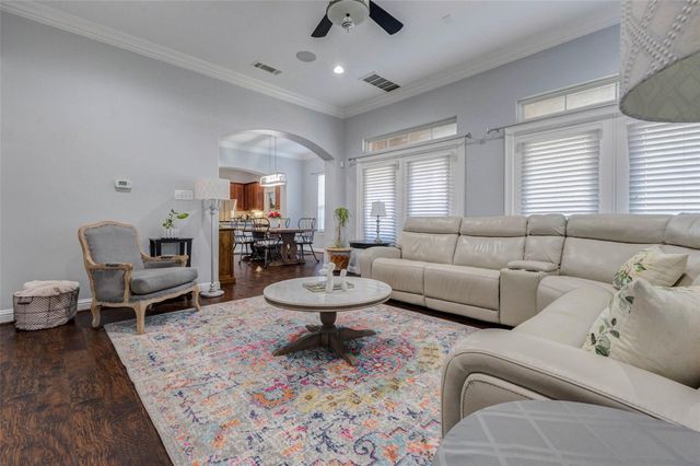 28 Versante Court, Houston, TX 77070