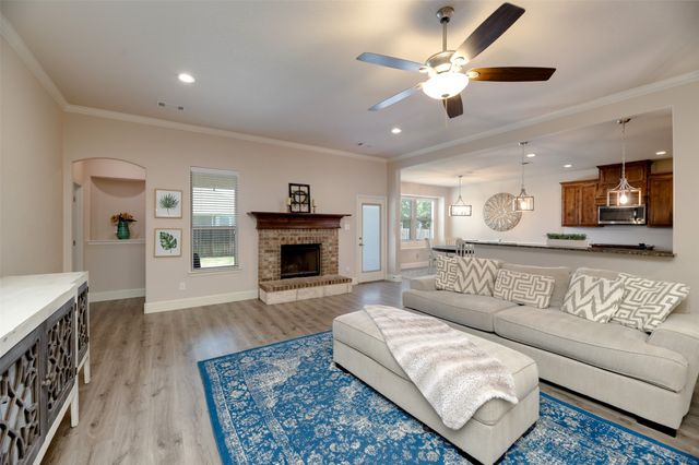 1664 Laramie Lane, Burleson, TX 76028
