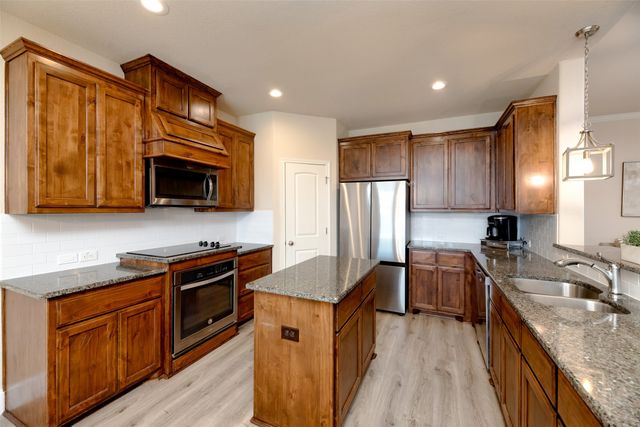 1664 Laramie Lane, Burleson, TX 76028