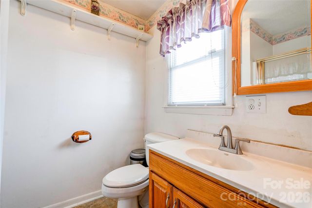 703 Dellinger Road, Shelby, NC 28152