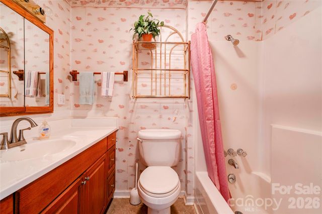 703 Dellinger Road, Shelby, NC 28152