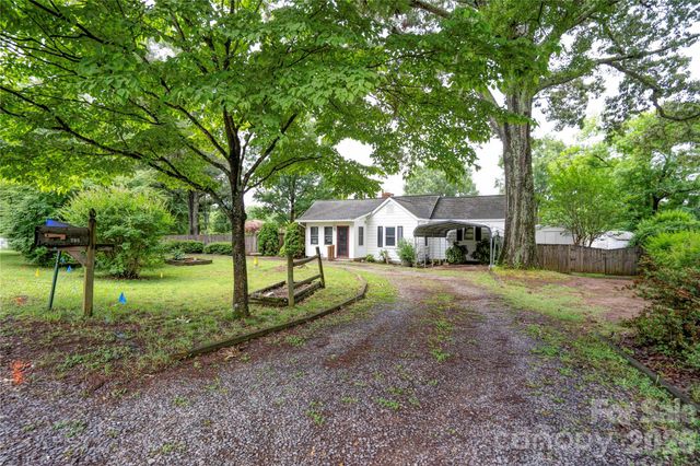 703 Dellinger Road, Shelby, NC 28152
