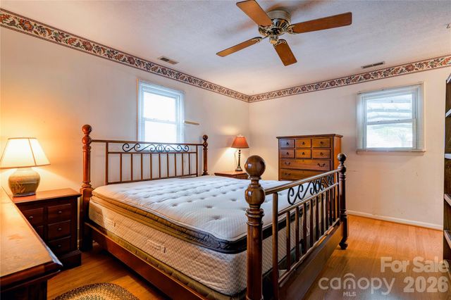 703 Dellinger Road, Shelby, NC 28152