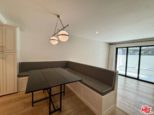 853 Larrabee Street 6, West Hollywood, CA 90069