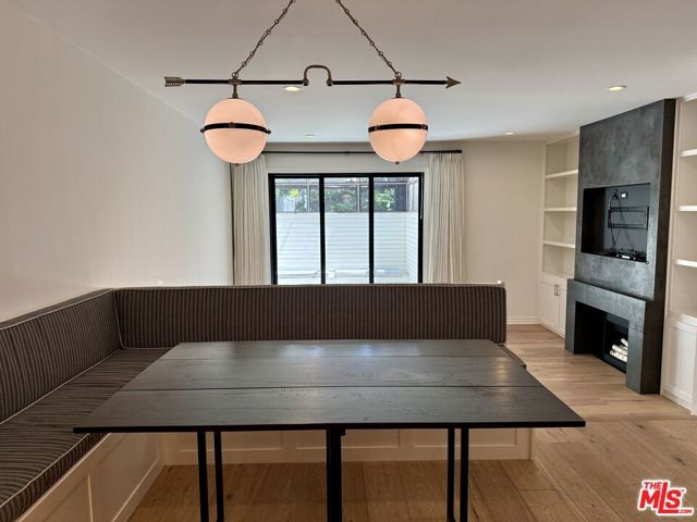 853 Larrabee Street 6, West Hollywood, CA 90069