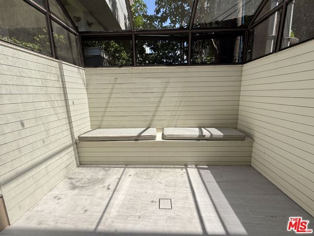 853 Larrabee Street 6, West Hollywood, CA 90069