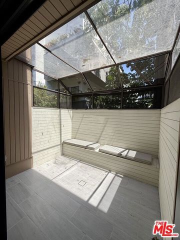 853 Larrabee Street 6, West Hollywood, CA 90069