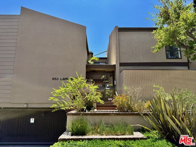 853 Larrabee Street 6, West Hollywood, CA 90069
