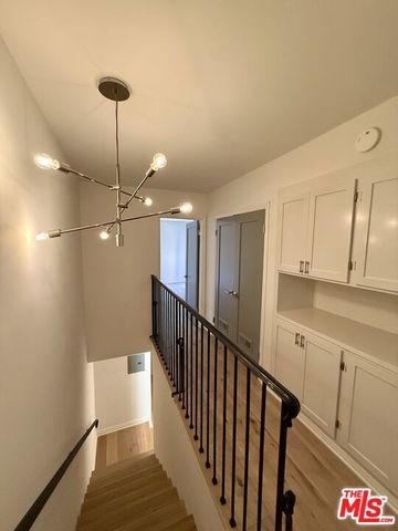 853 Larrabee Street 6, West Hollywood, CA 90069