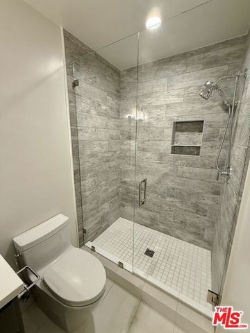 853 Larrabee Street 6, West Hollywood, CA 90069