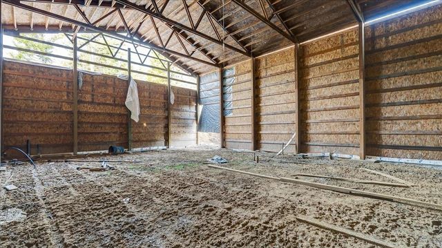 4467 F Williamson Rd, Clayton, WA 99110