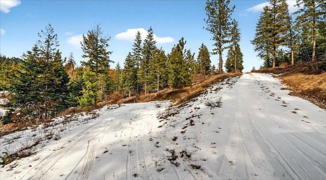 4467 F Williamson Rd, Clayton, WA 99110