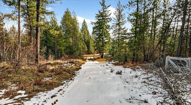 4467 F Williamson Rd, Clayton, WA 99110