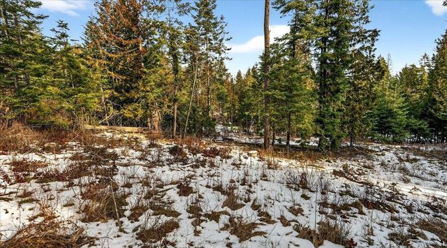 4467 F Williamson Rd, Clayton, WA 99110