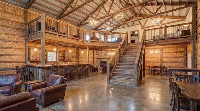 4467 F Williamson Rd, Clayton, WA 99110