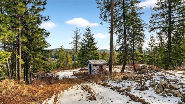 4467 F Williamson Rd, Clayton, WA 99110