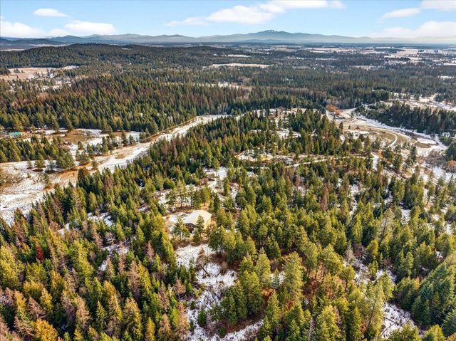 4467 F Williamson Rd, Clayton, WA 99110