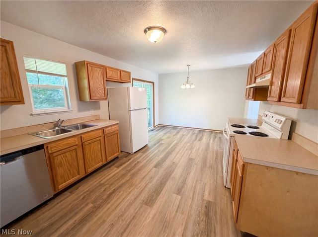 1004 Bellows Street, Akron, OH 44311