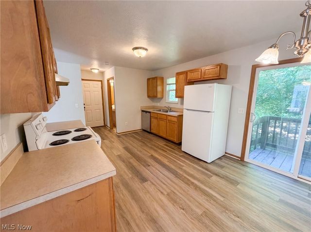 1004 Bellows Street, Akron, OH 44311