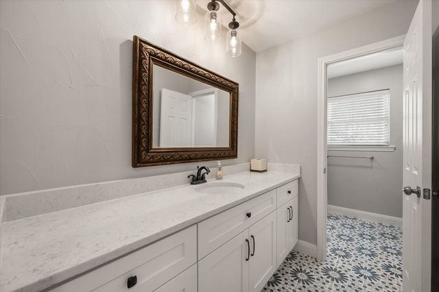 3204 Brown Trail, Bedford, TX 76021