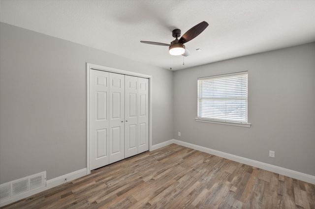 3204 Brown Trail, Bedford, TX 76021