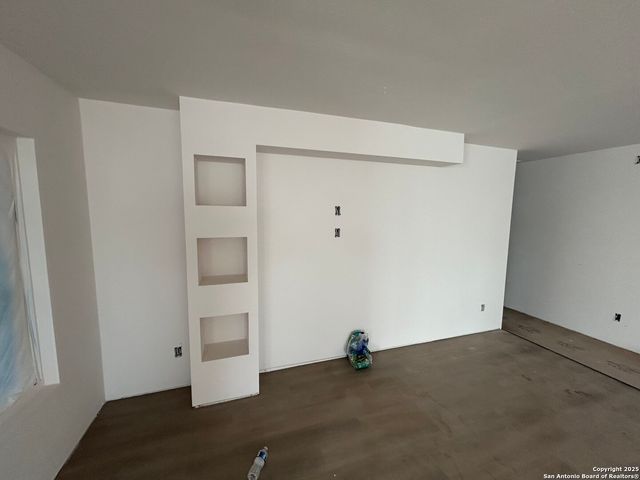 9818 Mill River Sq, San Antonio, TX 78245