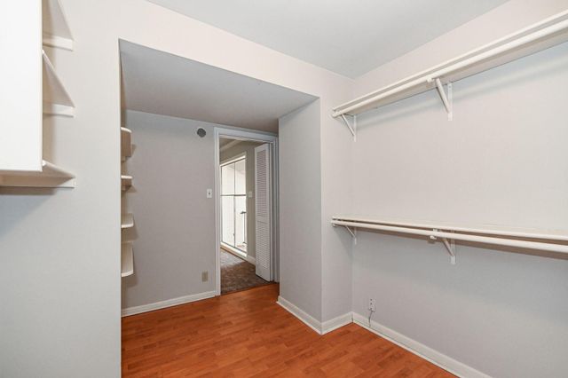 10 Woodstone Street, Houston, TX 77024