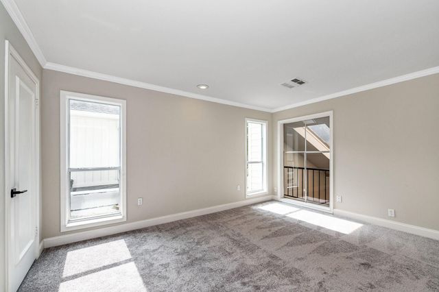 10 Woodstone Street, Houston, TX 77024