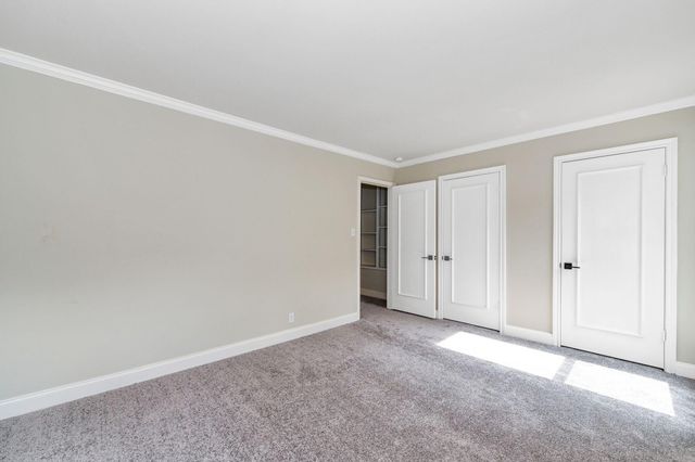 10 Woodstone Street, Houston, TX 77024