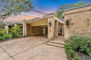 10 Woodstone Street, Houston, TX 77024