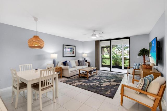 5280 Las Verdes Circle 112, Delray Beach, FL 33484