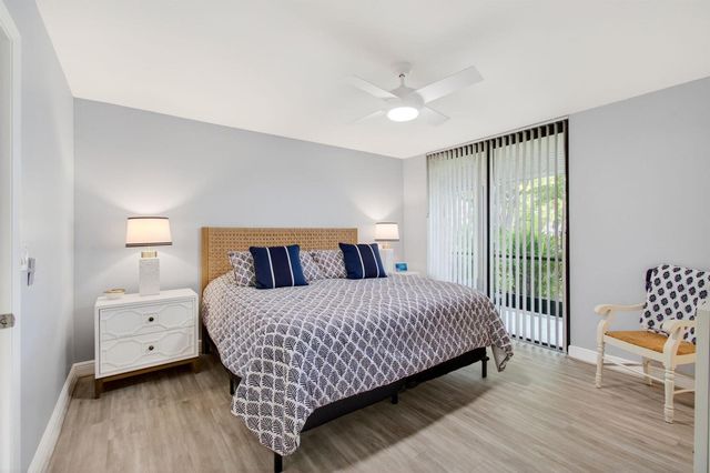 5280 Las Verdes Circle 112, Delray Beach, FL 33484