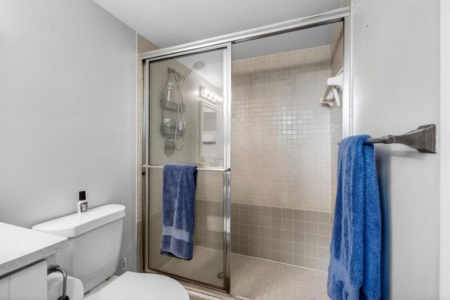 5280 Las Verdes Circle 112, Delray Beach, FL 33484