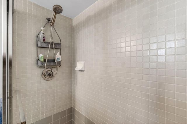 5280 Las Verdes Circle 112, Delray Beach, FL 33484