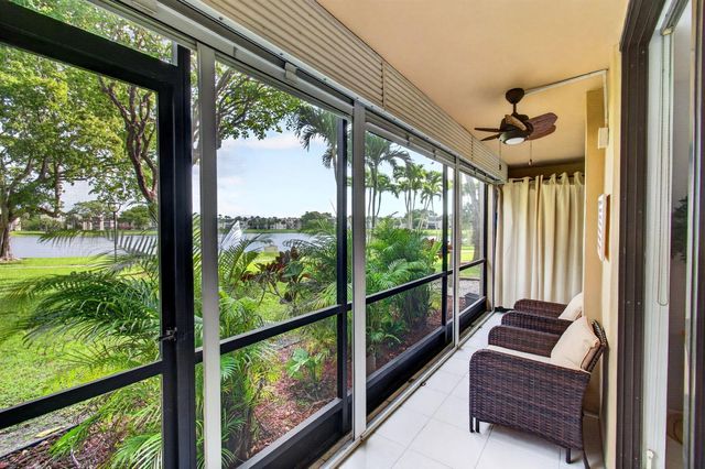5280 Las Verdes Circle 112, Delray Beach, FL 33484