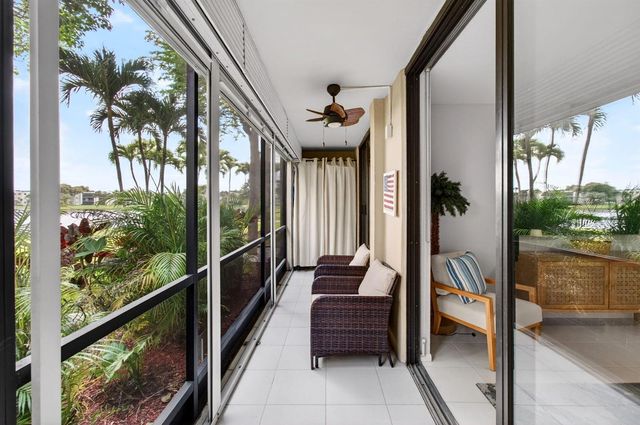 5280 Las Verdes Circle 112, Delray Beach, FL 33484
