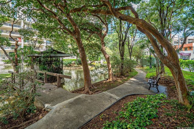 469 Ena Road 2703, Honolulu, HI 96815