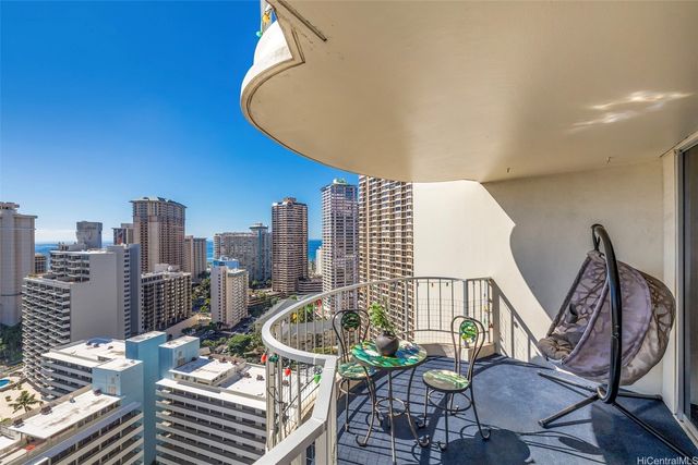 469 Ena Road 2703, Honolulu, HI 96815
