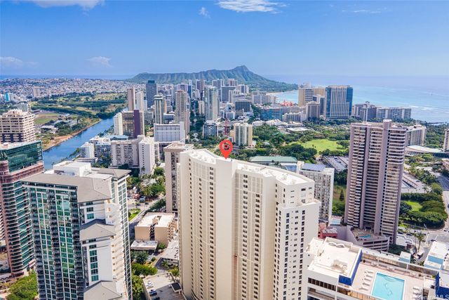 469 Ena Road 2703, Honolulu, HI 96815