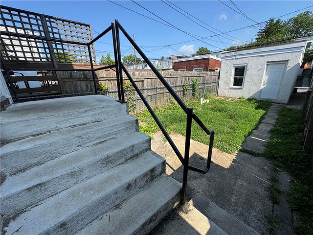 2104 Glendale Avenue, Bethlehem City, PA 18018