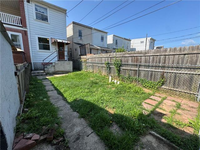 2104 Glendale Avenue, Bethlehem City, PA 18018