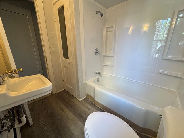 2104 Glendale Avenue, Bethlehem City, PA 18018
