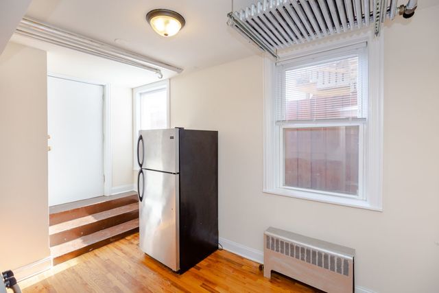 5425 W Montrose Avenue NB, Chicago, IL 60641